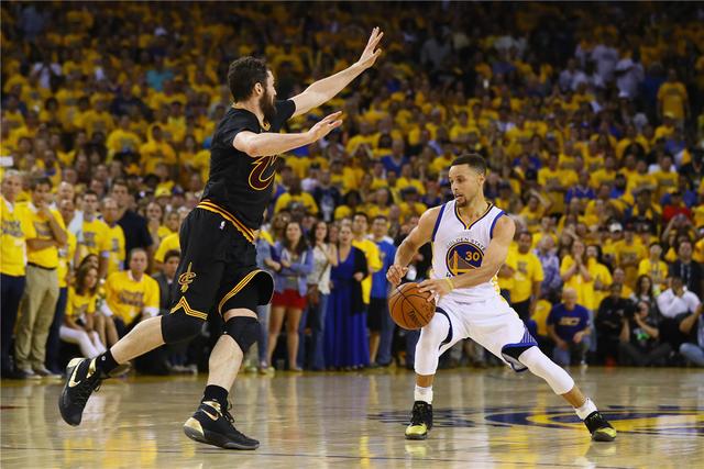 互相下狠手！辽粤系列赛前四场分差均超过15分