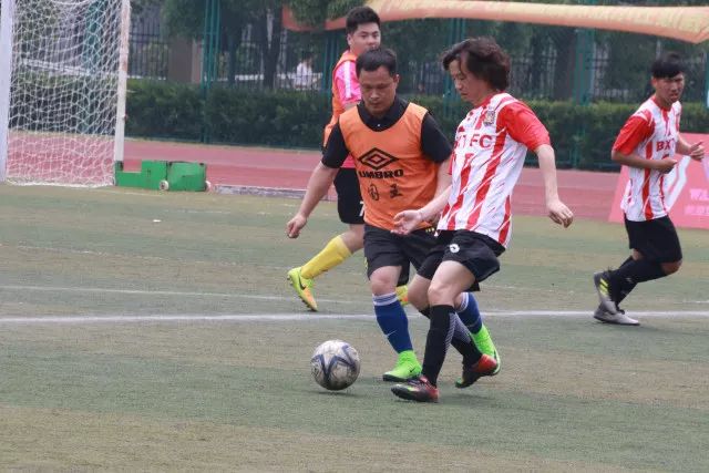 亚预赛-中国男篮101-53大胜关岛 曾凡博14+8