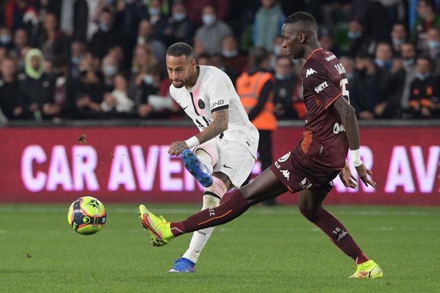 锡安34分鹈鹕力克快船 魔术送猛龙6连败